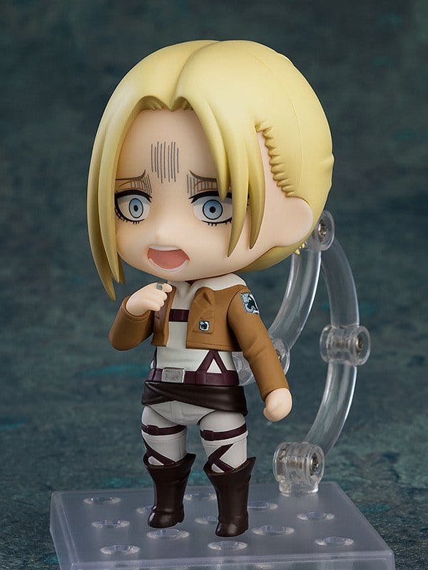 Annie Leonhart