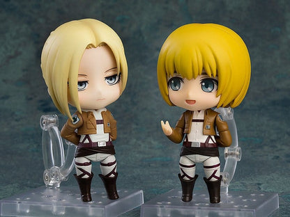 Annie Leonhart